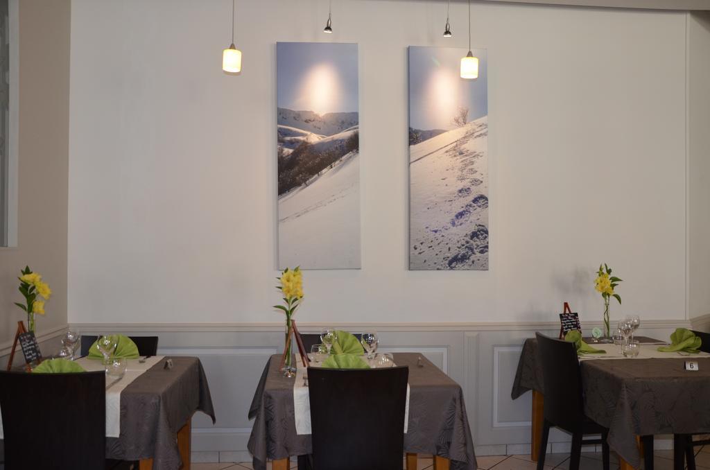 Logis Auberge De L'Allagnonette Saint-Poncy Buitenkant foto