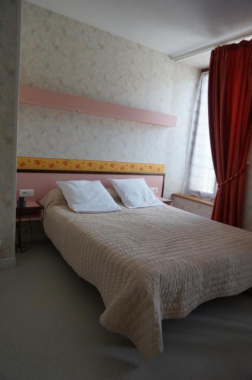 Logis Auberge De L'Allagnonette Saint-Poncy Buitenkant foto